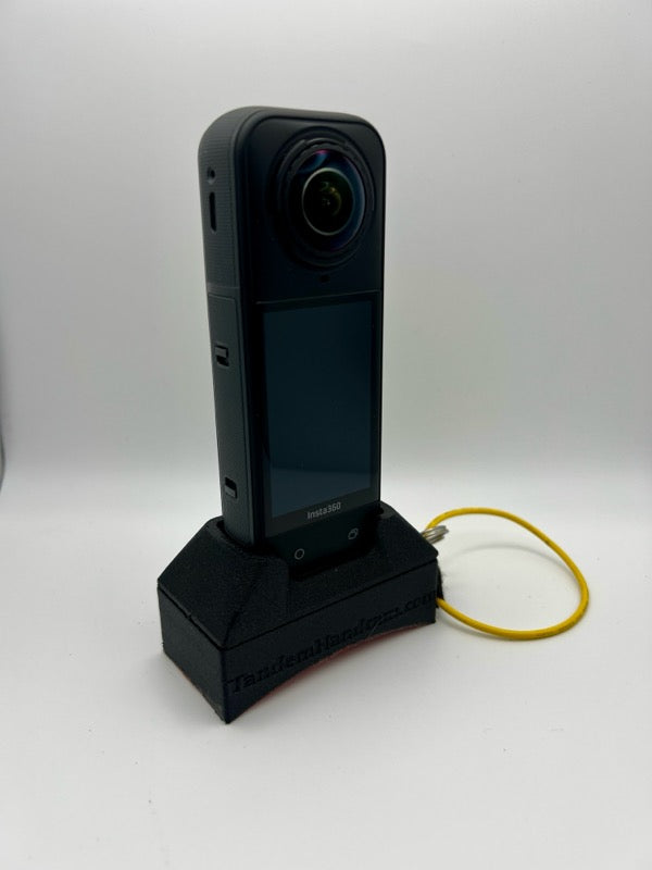 Insta360 X5 Cookie / Kiss / Tonfly Helmet mount - Cutaway quick release