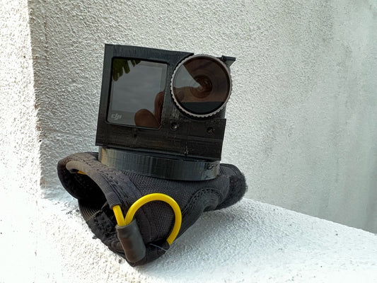 Single DJI Action 3 Handcam (optional cutaway glove). image 0